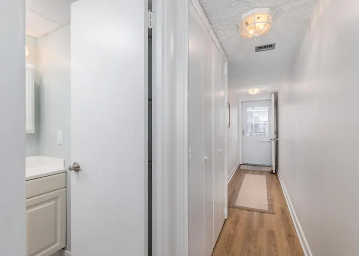 Beachside Getaway Updated 1br With Wi-fi & Pool Ocean City